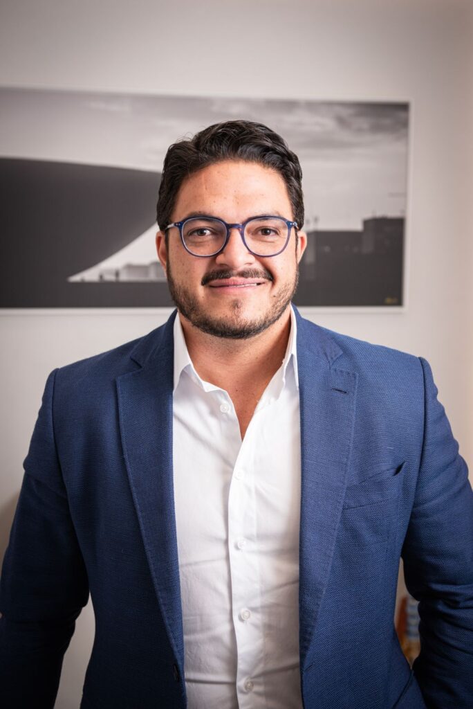 Dr. Isaias Chaves